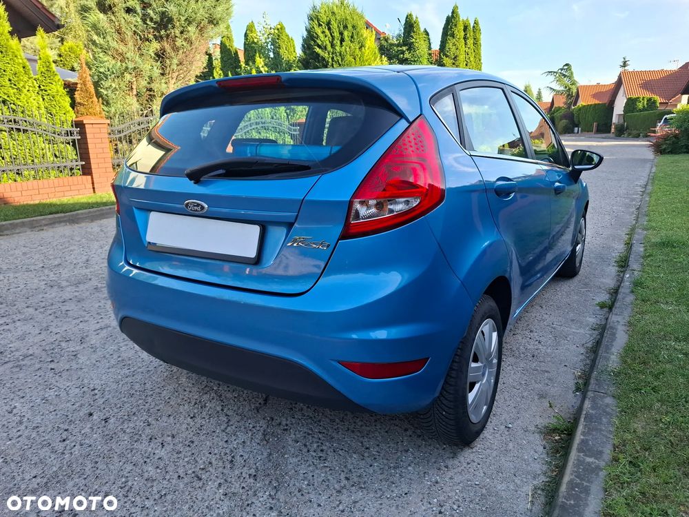 Ford Fiesta 1.25 Silver X - 23