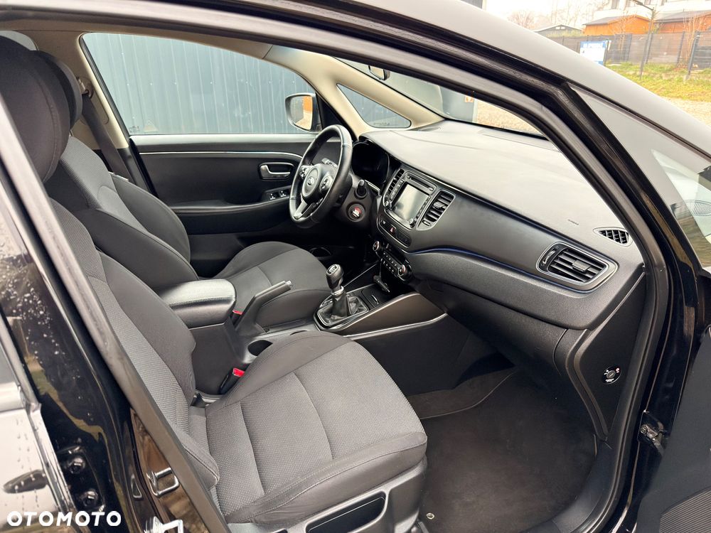 Kia Carens 1.6 GDI XL 7os - 25