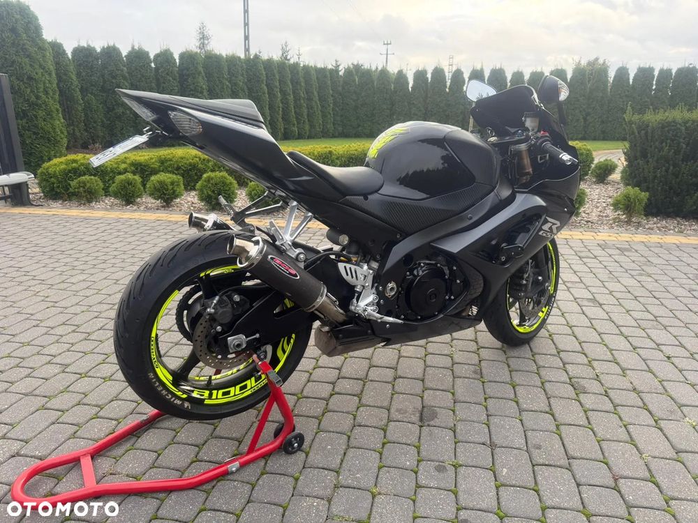 Suzuki GSX-R - 7