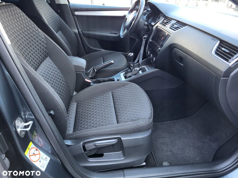 Skoda Octavia 1.4 TSI Drive - 25