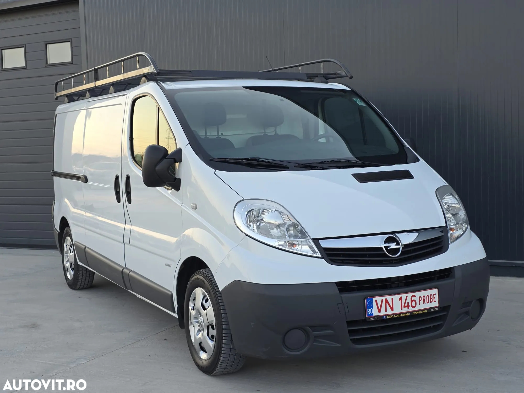 Opel Vivaro - 2