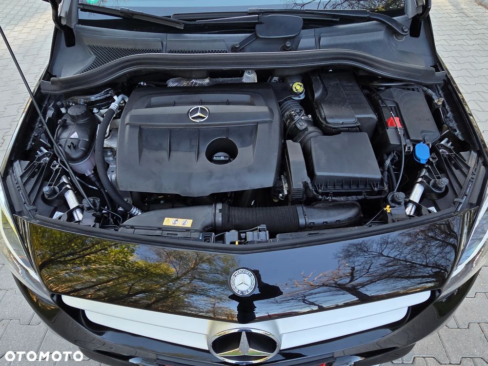 Mercedes-Benz Klasa B 180 d BlueEFFICIENCY Edition - 39