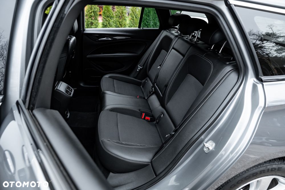 Opel Insignia - 22