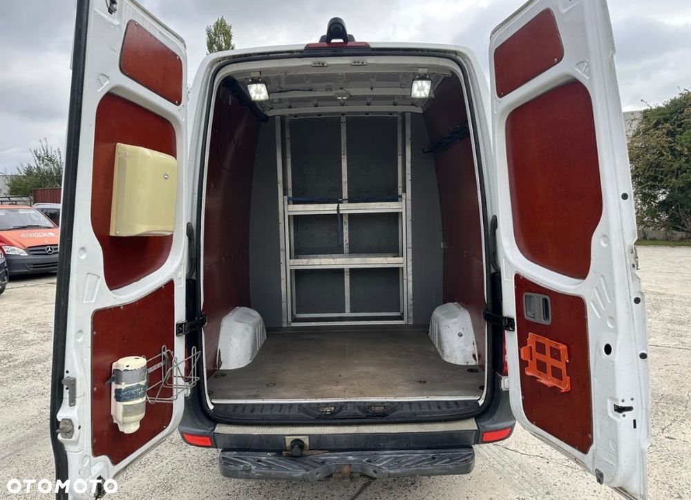Mercedes-Benz Sprinter - 7