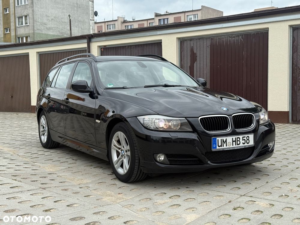 BMW Seria 3 318i Touring Edition Exclusive - 1
