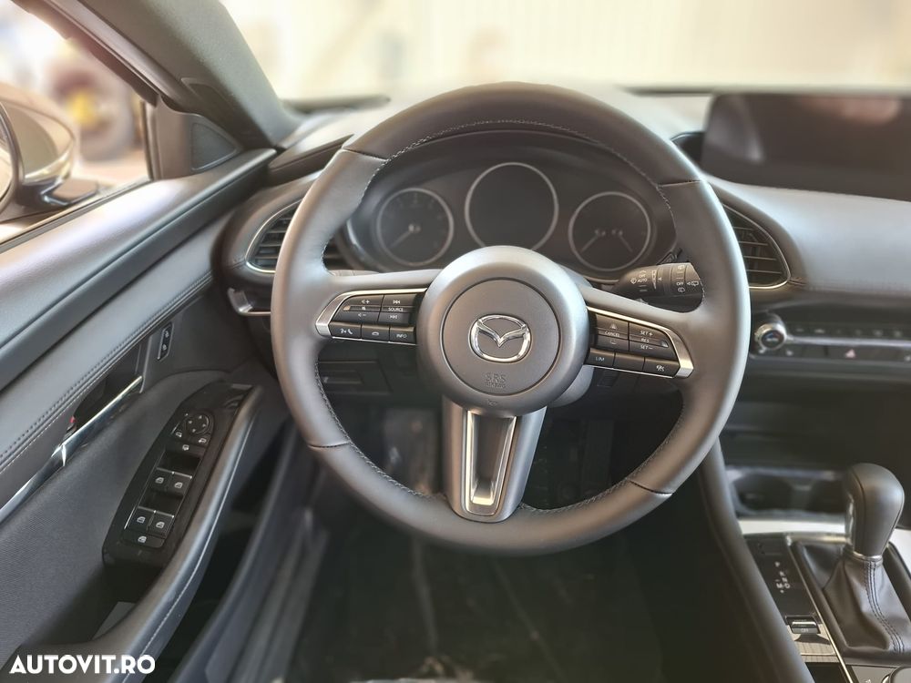 Mazda 3 e-Skyactiv X186 AT MHEV Center-Line - 7