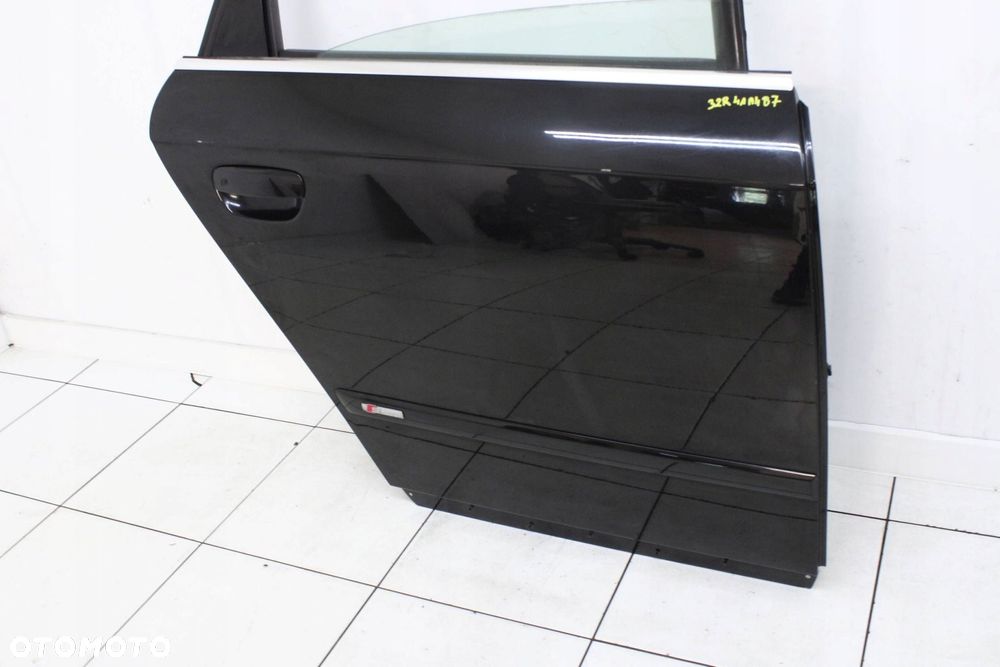 AUDI A4 B7 SEDAN 04R- DRZWI PRAWE TYLNE PRAWY TYŁ LZ9Y - 10