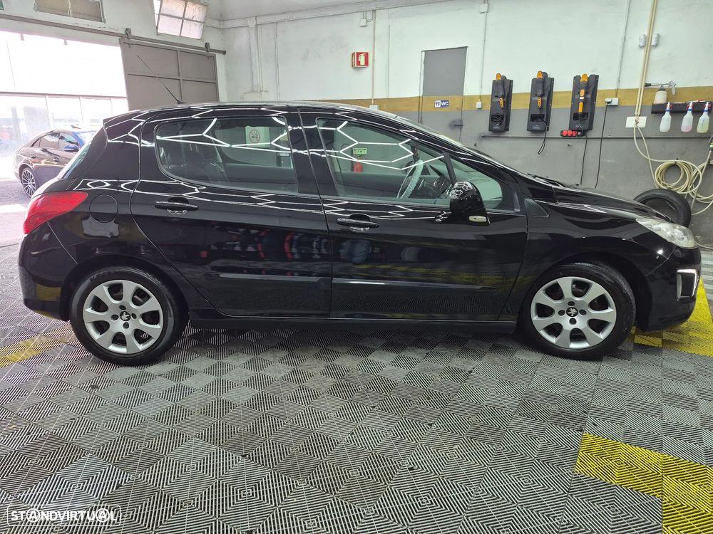Peugeot 308 1.6 e-HDi Active CMP6 - 6