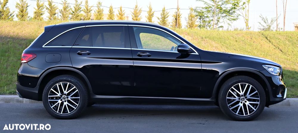 Mercedes-Benz GLC 300 e 4MATIC - 7