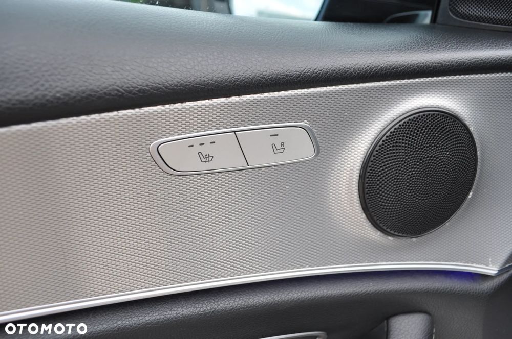 Mercedes-Benz Klasa E 220 d T 9G-TRONIC Exclusive - 19