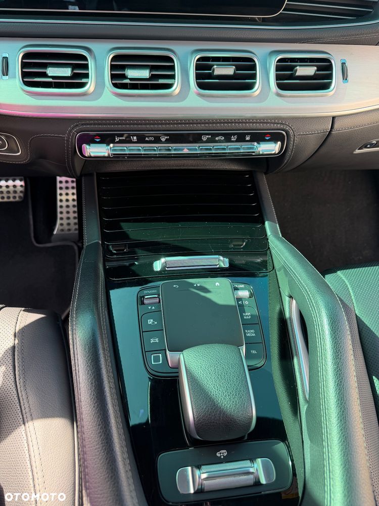 Mercedes-Benz GLE - 11