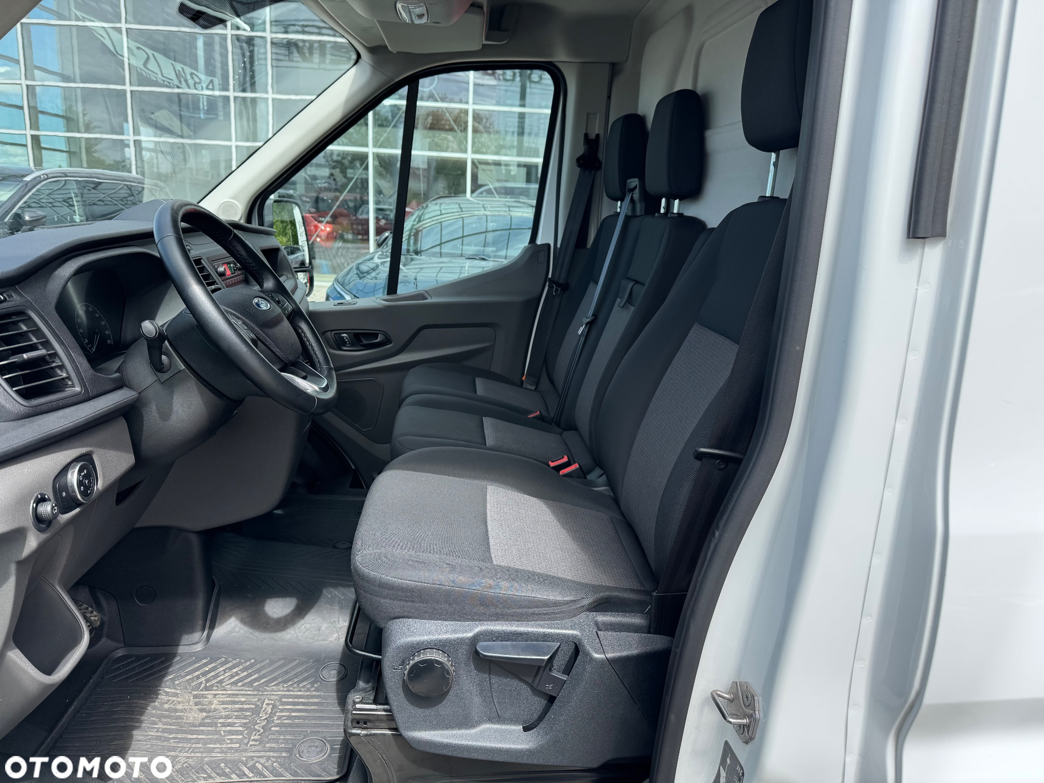 Ford Transit - 13