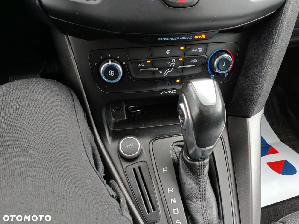 Ford Focus 2.0 16V Ghia - 12