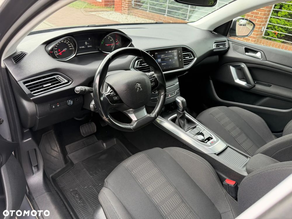 Peugeot 308 - 24