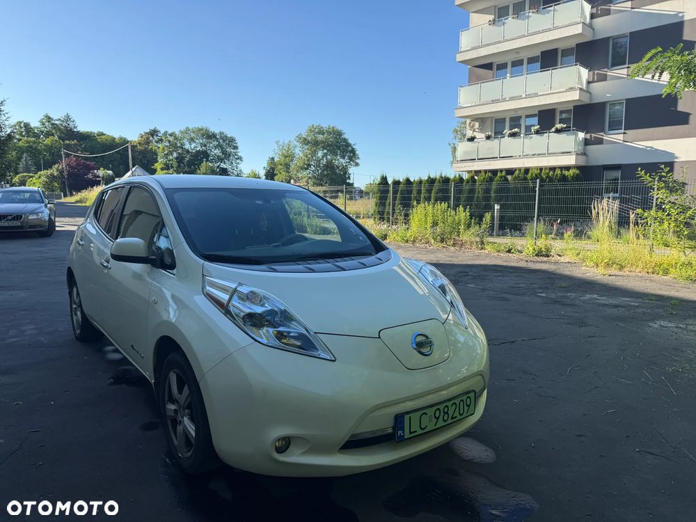 Nissan Leaf 24 kWh (mit Batterie) Tekna - 2