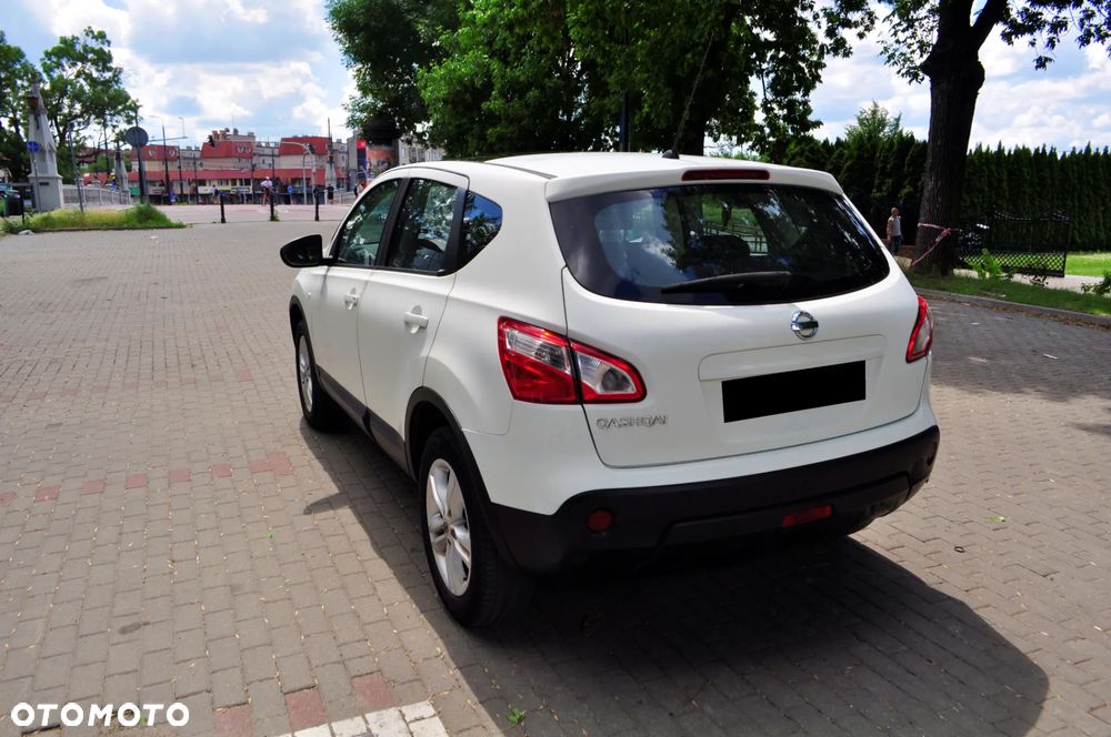 Nissan Qashqai 1.6 visia - 5