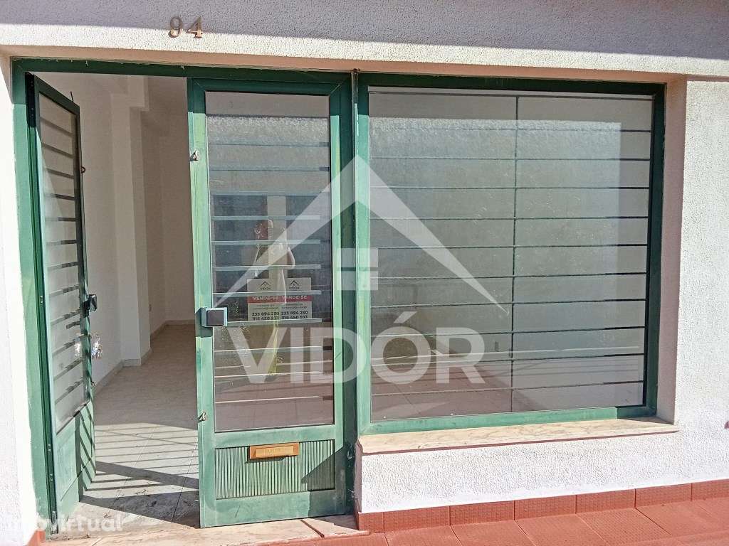 Loja com 31m2 no Mercado Municipal da Baixa da Banheira - Grande imagem: 2/6