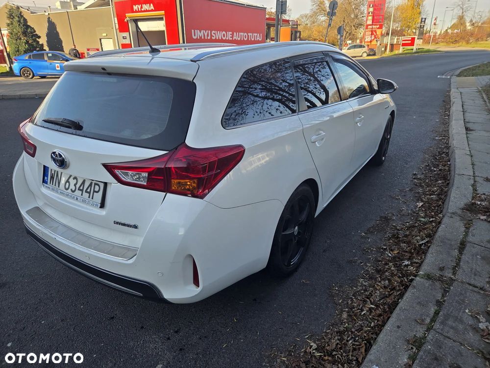 Toyota Auris 1.8 HSD Prestige - 5
