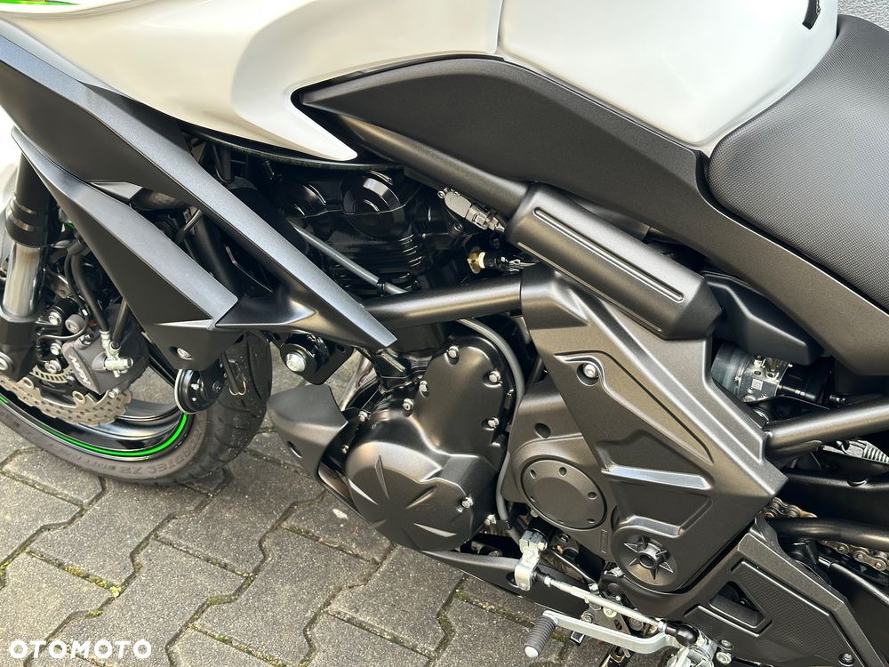 Kawasaki Versys 650 - 16