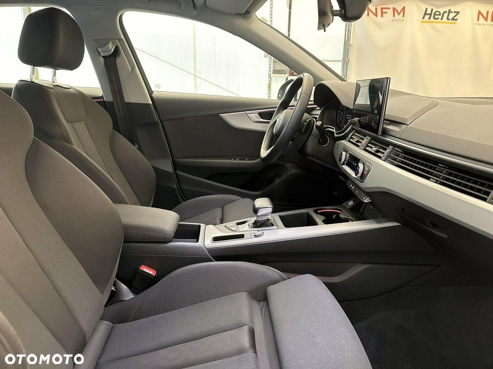 Audi A4 Limousine - 23