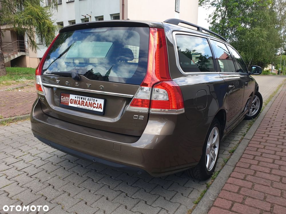 Volvo V70 D2 Linje Classic - 16