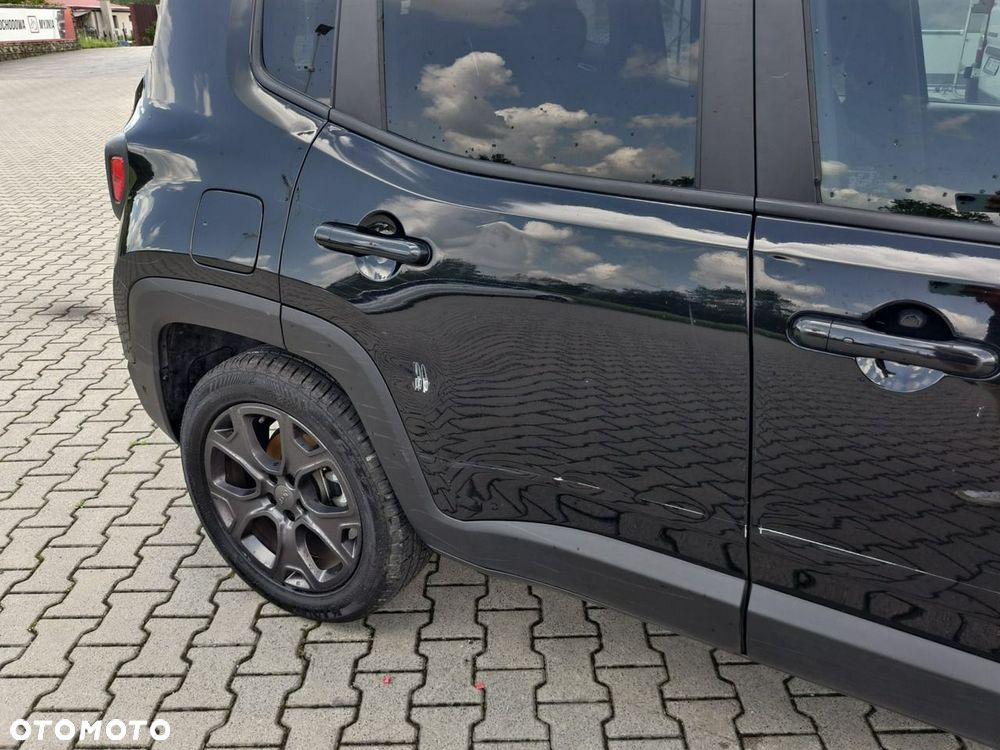 Jeep Renegade - 19