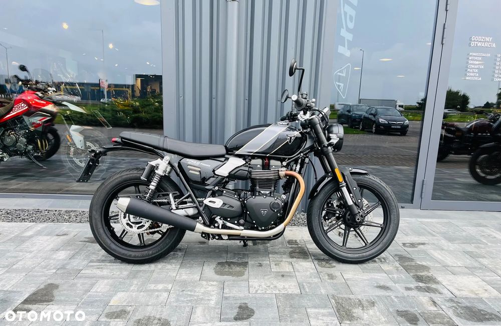 Triumph Speed Twin - 3