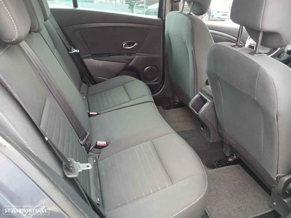 Renault Mégane Sport Tourer 1.5 dCi Limited - 18