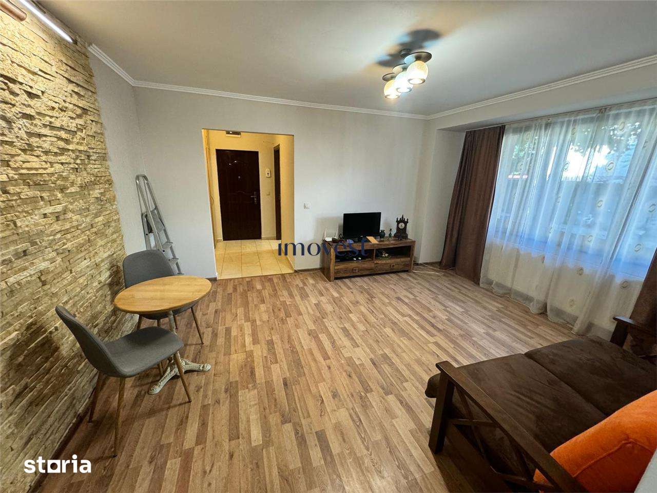 De inchiriat:Apartament cu 2 camere in zona Centrala - Imagine principală: 3/8