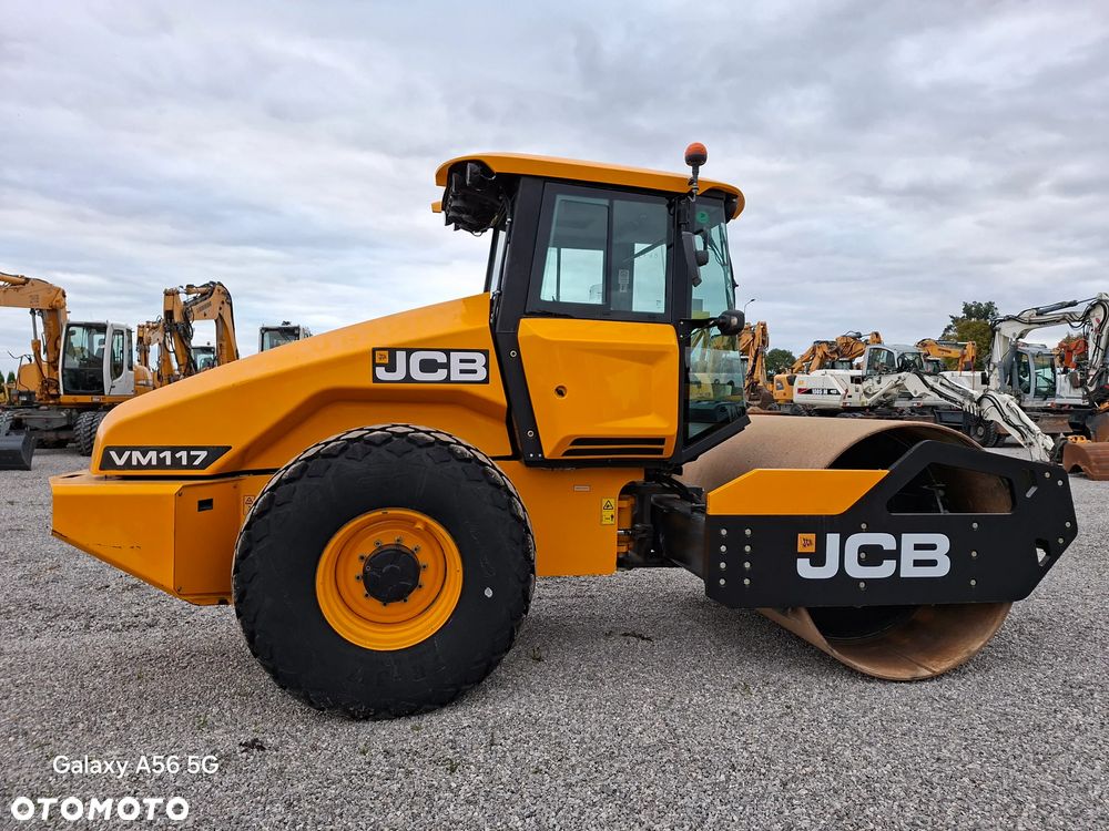 JCB VIBROMAX VM117 Guma-Stal - 5