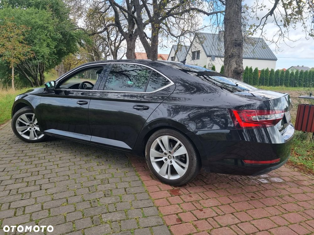 Skoda Superb 2.0 TSI Style DSG - 17