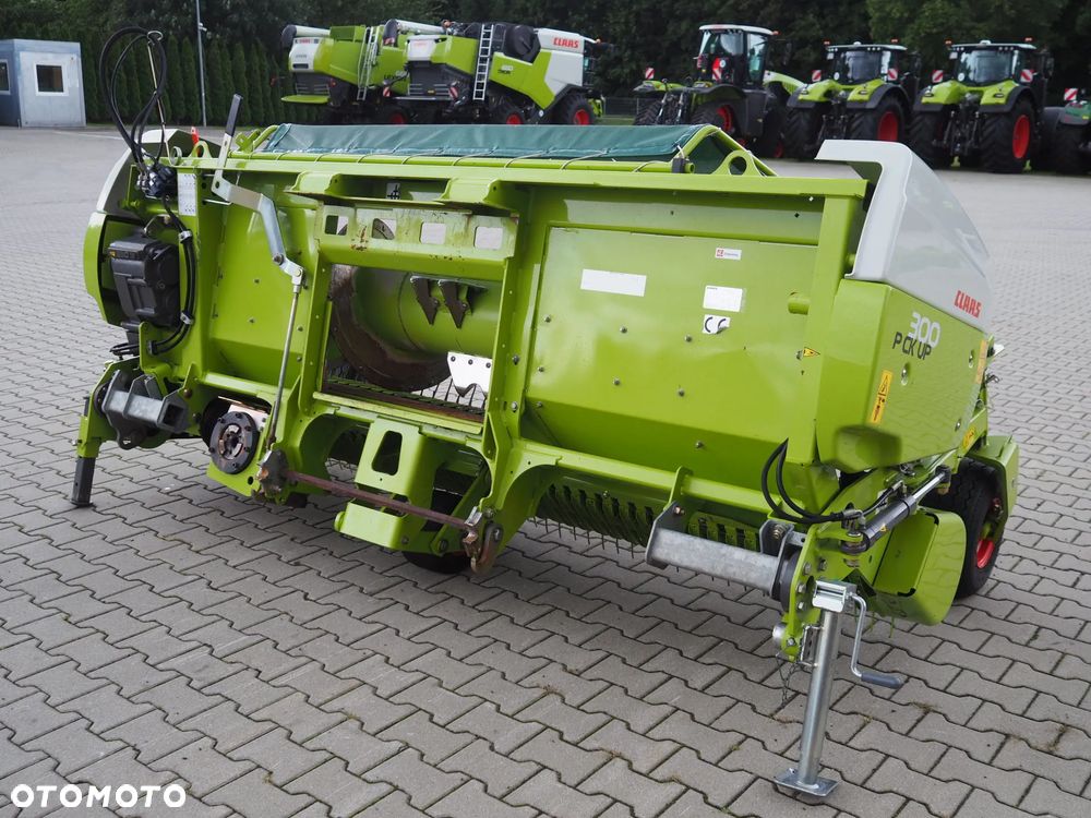 Claas Pick Up 300 HD Profi - 8
