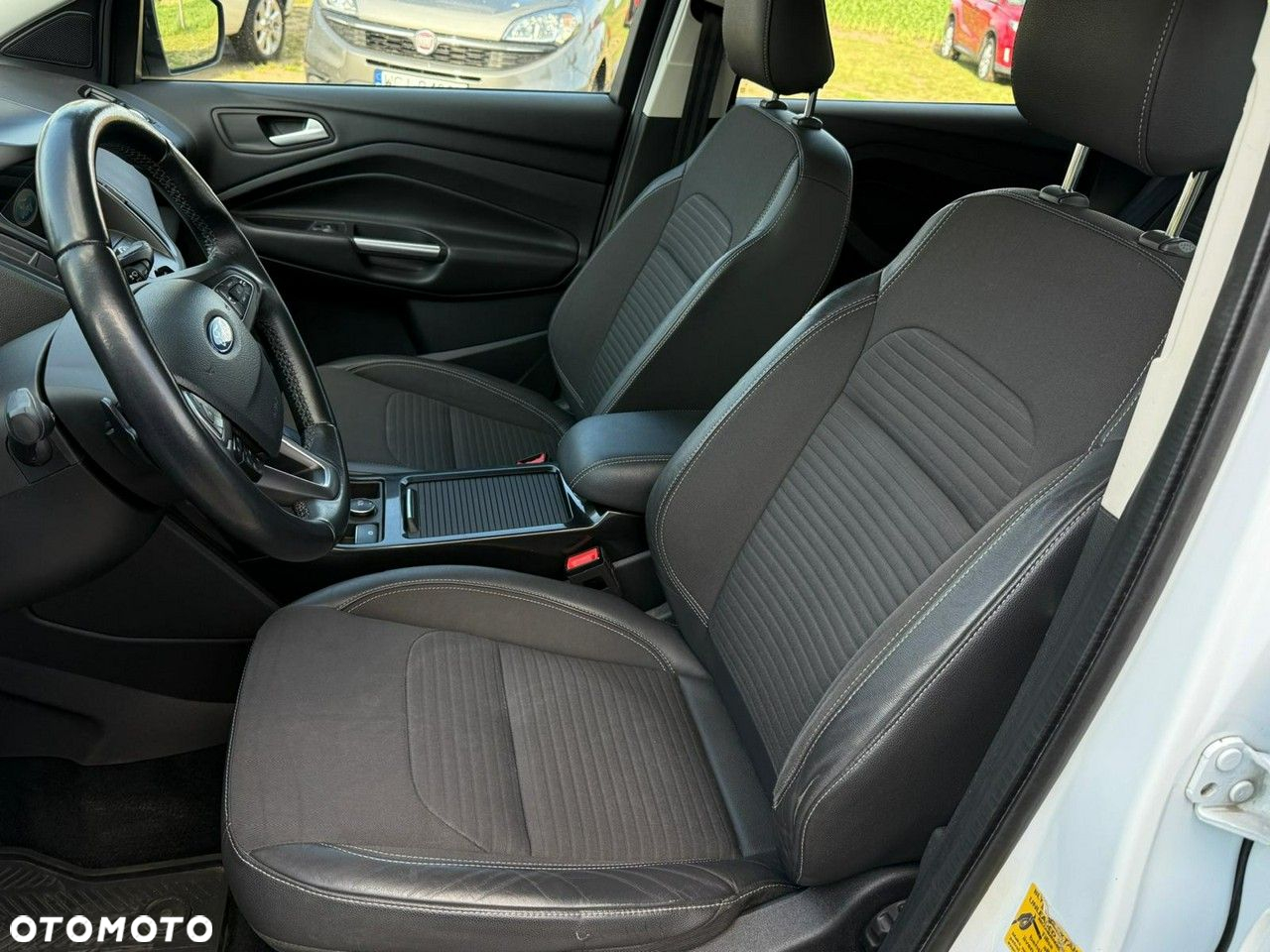 Ford Kuga - 13