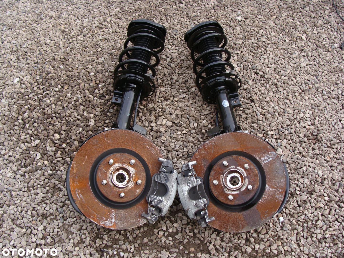 ZWROTNICA AMORTYZATOR LEWY KUGA MK3 2.5 HYBRYDA LX61-18K001-SBE - 1