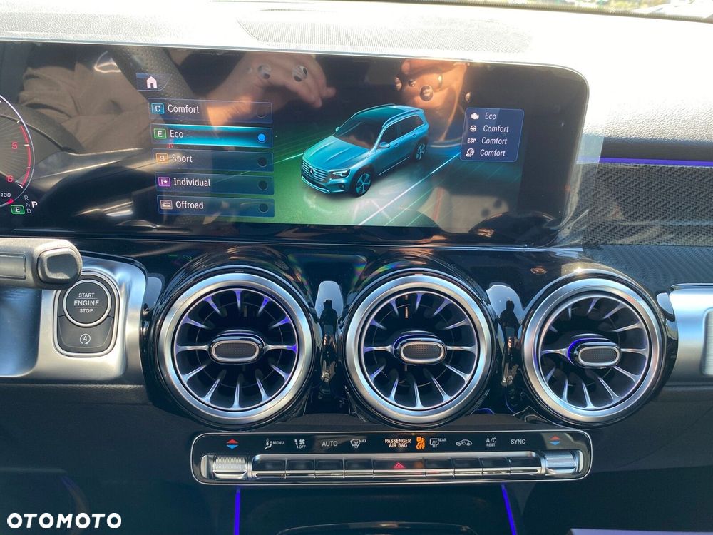 Mercedes-Benz GLB - 20