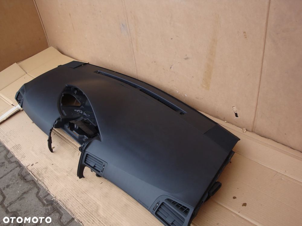 TOYOTA VERSO 09-18 deska rozdzielcza konsola Europa - 3