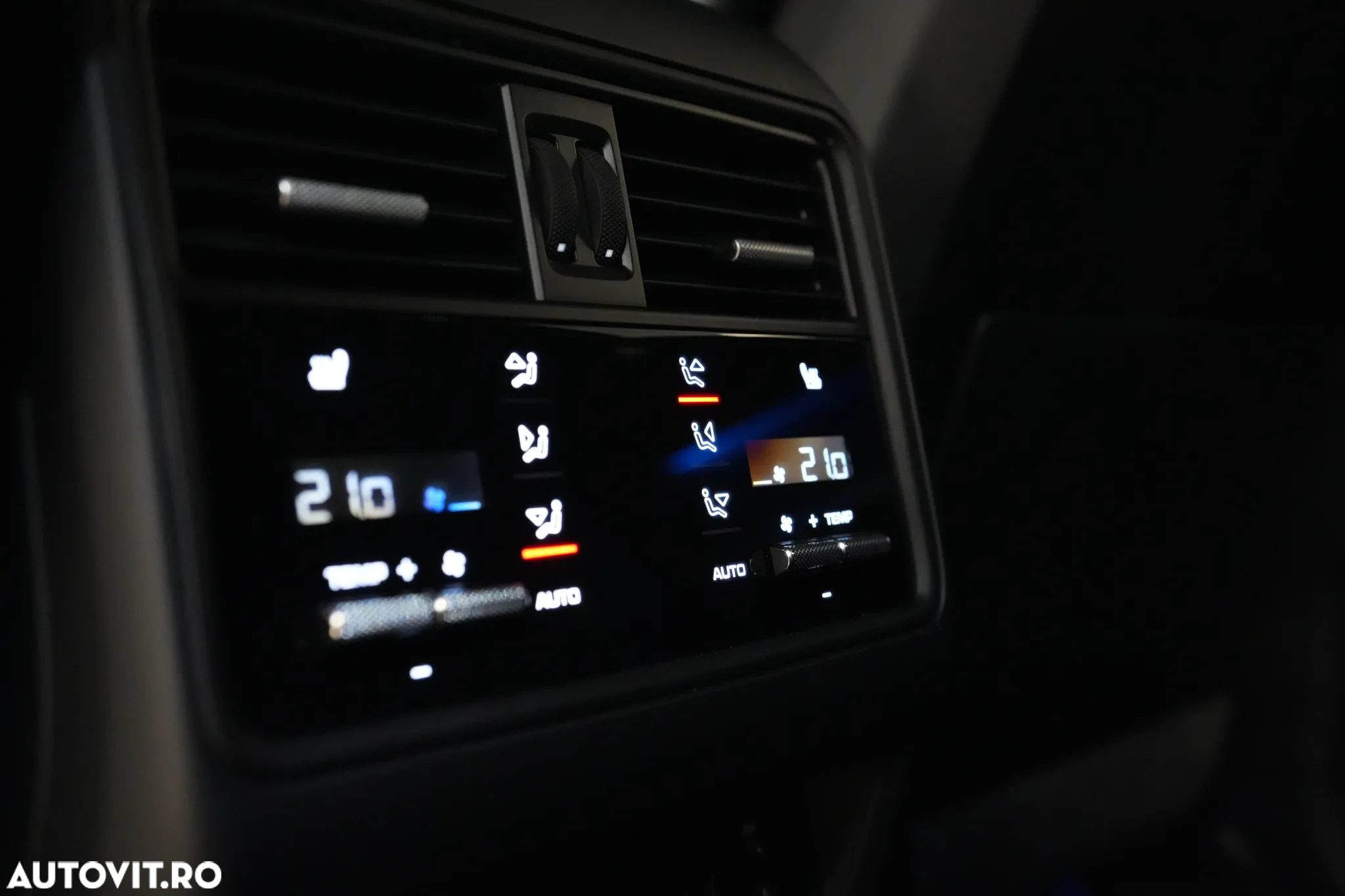 Porsche Cayenne Coupe Turbo - 30