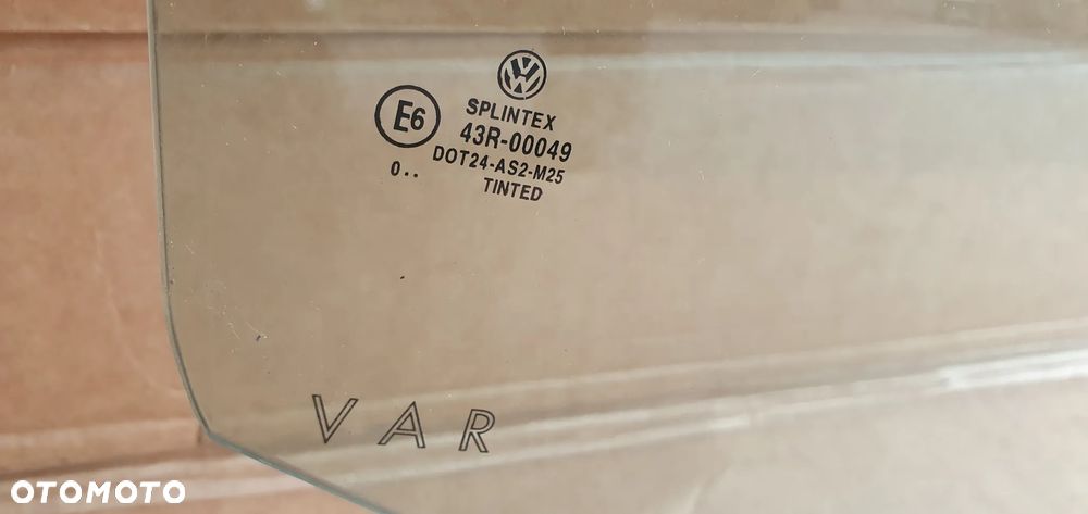 Szyba prawy tył tylna prawa VW Golf IV HB AS2 00r - 4