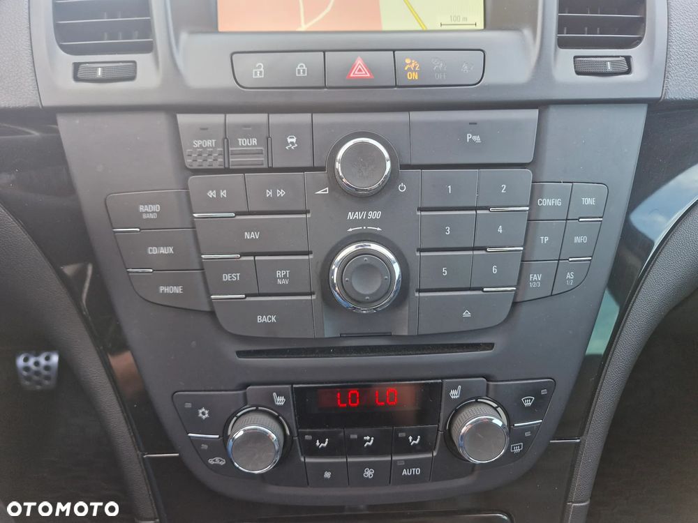 Opel Insignia - 25