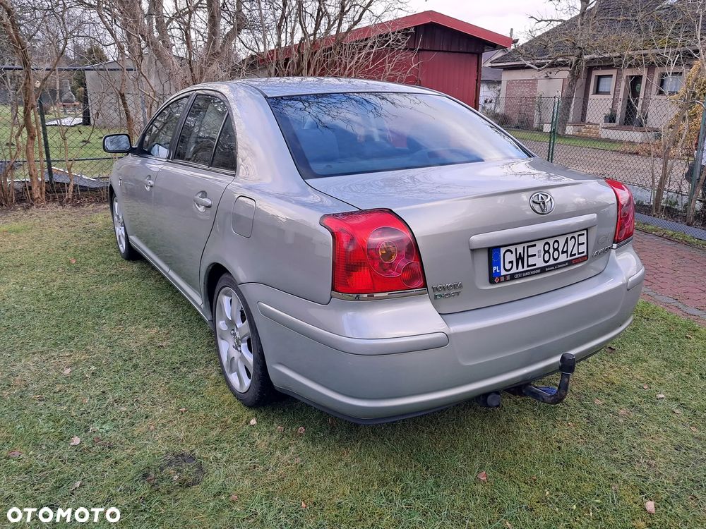 Toyota Avensis 2.0 D-4D - 4