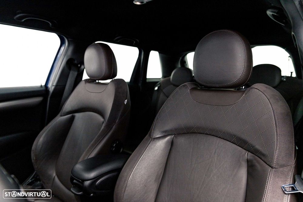 MINI 5 Portas Cooper D Auto - 15