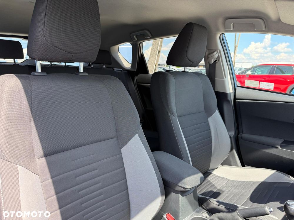 Toyota Auris 1.6 Premium Comfort - 24