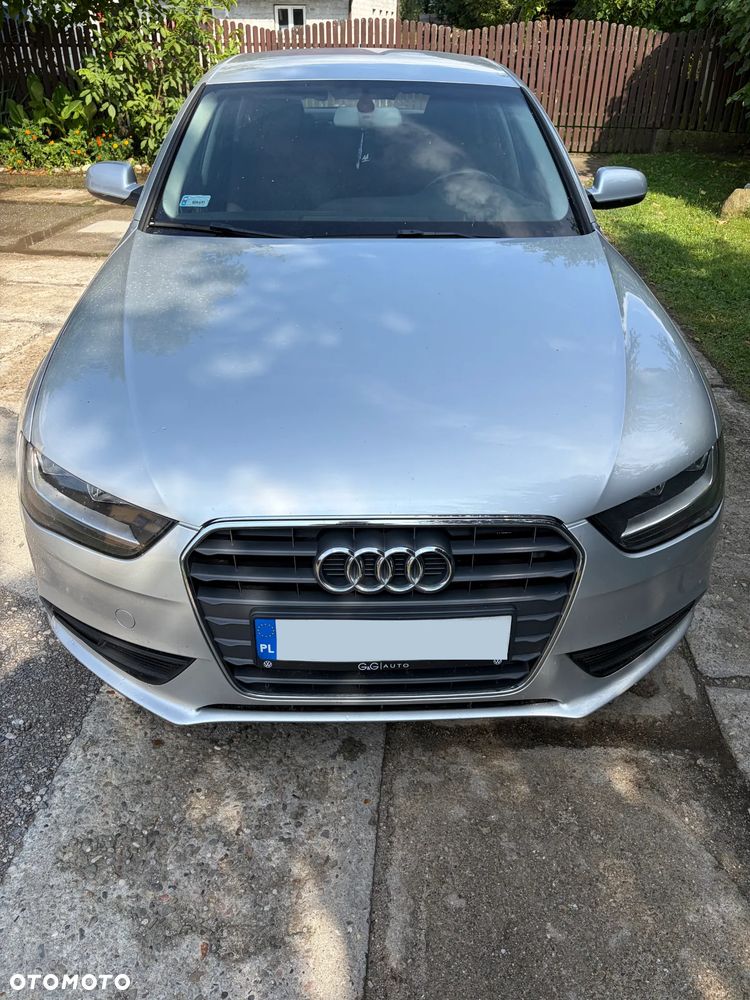 Audi A4 Limousine - 3