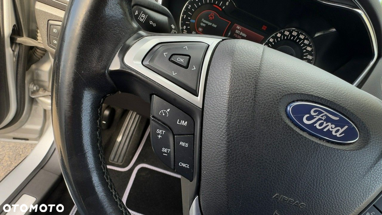 Ford Mondeo - 22