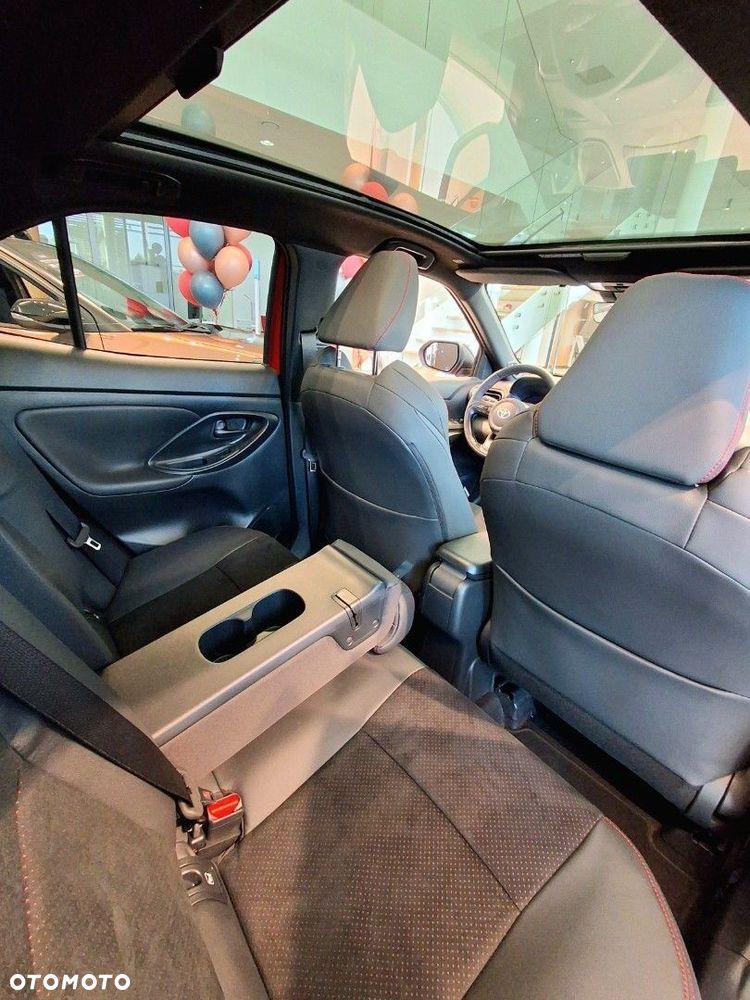 Toyota Yaris Cross Hybrid 1.5 GR Sport - 4