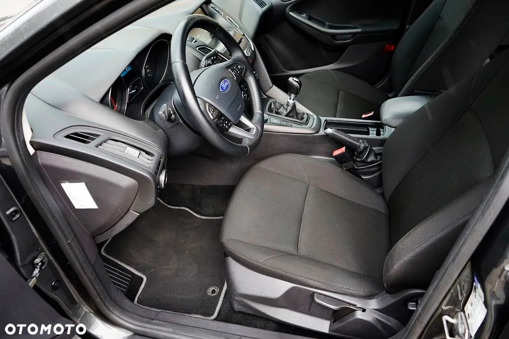 Ford Focus - 15