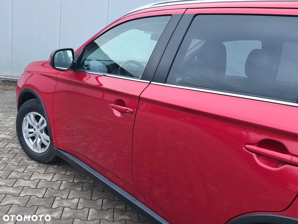 Mitsubishi Outlander 2.0 4WD Invite - 21