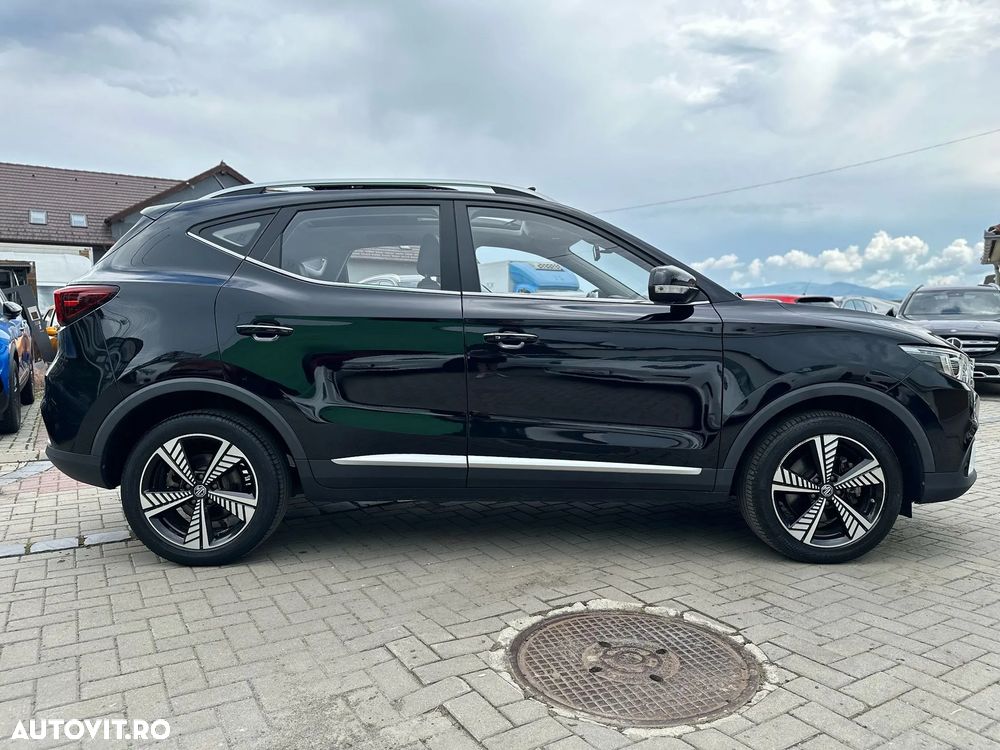 MG ZS EV Luxury - 33