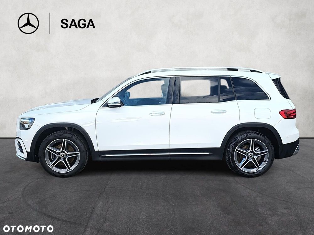 Mercedes-Benz GLB - 8