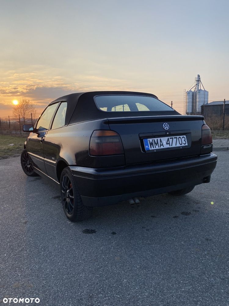 Volkswagen Golf - 6
